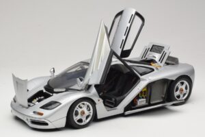 McLaren F1 シルバー Minichamps 1:12 530133123 メタル - 画像 2/8