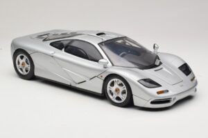 McLaren F1 シルバー Minichamps 1:12 530133123 メタル - 画像 6/8