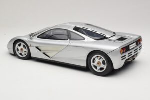 McLaren F1 シルバー Minichamps 1:12 530133123 メタル - 画像 7/8