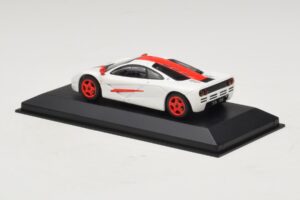 McLaren F1 ホワイト レッドストライプ Minichamps 1:43 MCLAREN003 メタル - 画像 2/4