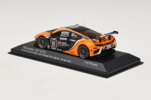 McLaren MP4-12C GT3 #15 Boutsen Racing Bovy / Broggi 24 Hours of Spa 2012 Minichamps 1:43 437121315 メタル - 画像 3/4