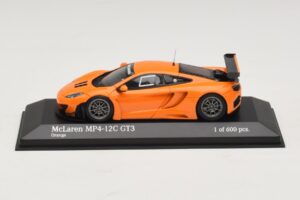 McLaren MP4-12C GT3 Street オレンジ Minichamps 1:43 437121399 メタル