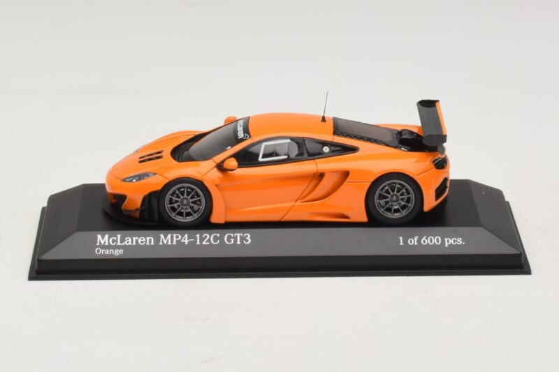 McLaren MP4-12C GT3 Street オレンジ Minichamps 1:43 437121399 メタル