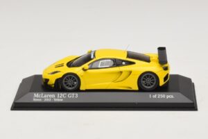 McLaren MP4-12C GT3 Street イエロー Minichamps 1:43 437121396 メタル