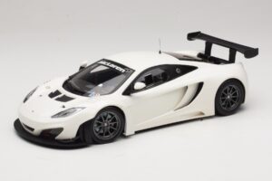 McLaren MP4-12C GT3 ホワイト 2013 Minichamps 1:18 151121394 メタル
