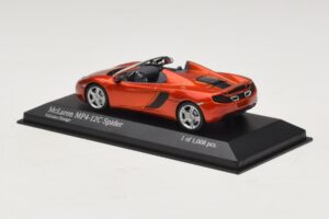 McLaren MP4-12C Spider オレンジメタリック Minichamps 1:43 530133030 メタル - 画像 3/4