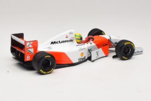 McLaren MP4/8 Ford #8 A. Senna Winner European GP 1993 Minichamps 1:18 540931818 メタル - 画像 6/7