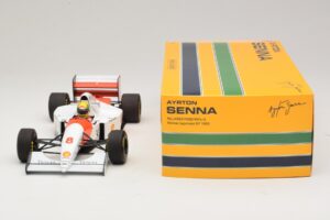 McLaren MP4/8 Ford #8 A. Senna Winner Japanese GP 1993 Minichamps 1:18 540931878 メタル - 画像 3/7