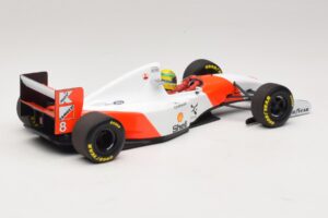 McLaren MP4/8 Ford #8 A. Senna Winner Japanese GP 1993 Minichamps 1:18 540931878 メタル - 画像 6/7