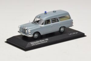 Mercedes 190 W110 救急車 DRK Minichamps 1:43 400037270 メタル - 画像 2/4