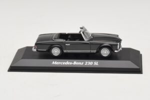 Mercedes 230 SL W113 グレー Maxichamps 1:43 94003231 メタル
