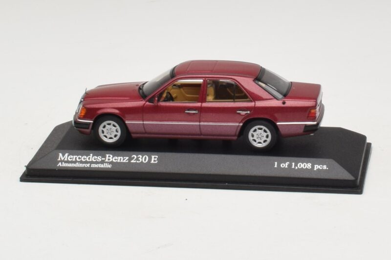 Mercedes 230E W124 レッドメタリック Minichamps 1:43 400037001 メタル