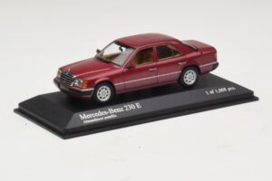 Mercedes 230E W124 レッドメタリック Minichamps 1:43 400037001 メタル - 画像 2/4