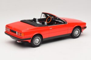 Mercedes 300 カブリオレ ダークレッド Minichamps 1:43 437032131 メタル - 画像 2/6