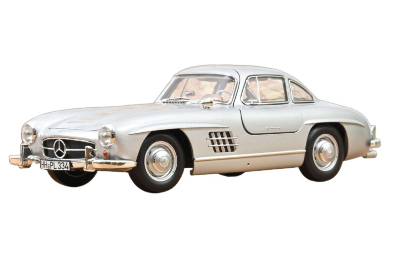 Mercedes 300 SL W198 Gullwing シルバー Norev 1:18 183857 メタル