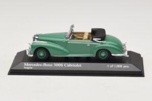 Mercedes 300S カブリオレ グリーン Minichamps 1:43 430032335 メタル
