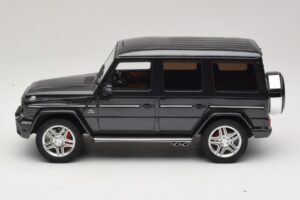 Mercedes AMG G63 W463 ブラック GT Spirit 1:18 GT035 レジン - 画像 3/6
