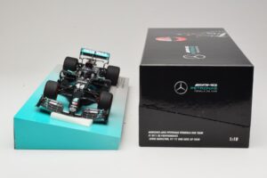 Mercedes AMG Petronas W11 EQ Performance #44 L. Hamilton 91st F1 Win Eifel GP 2020 Minichamps 1:18 113201144 メタル - 画像 6/6