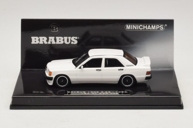 Mercedes Brabus 3.6S 190E W201 ホワイト Minichamps 1:43 437032602 メタル
