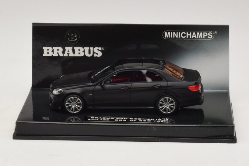 Mercedes Brabus 850 E63 W212 マットブラック Minichamps 1:43 437034101 メタル