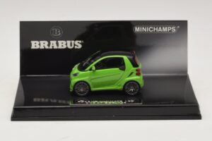 Mercedes Brabus Ultimate 120 グリーン Minichamps 1:43 437032700 メタル