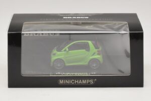 Mercedes Brabus Ultimate 120 グリーン Minichamps 1:43 437032700 メタル - 画像 5/5