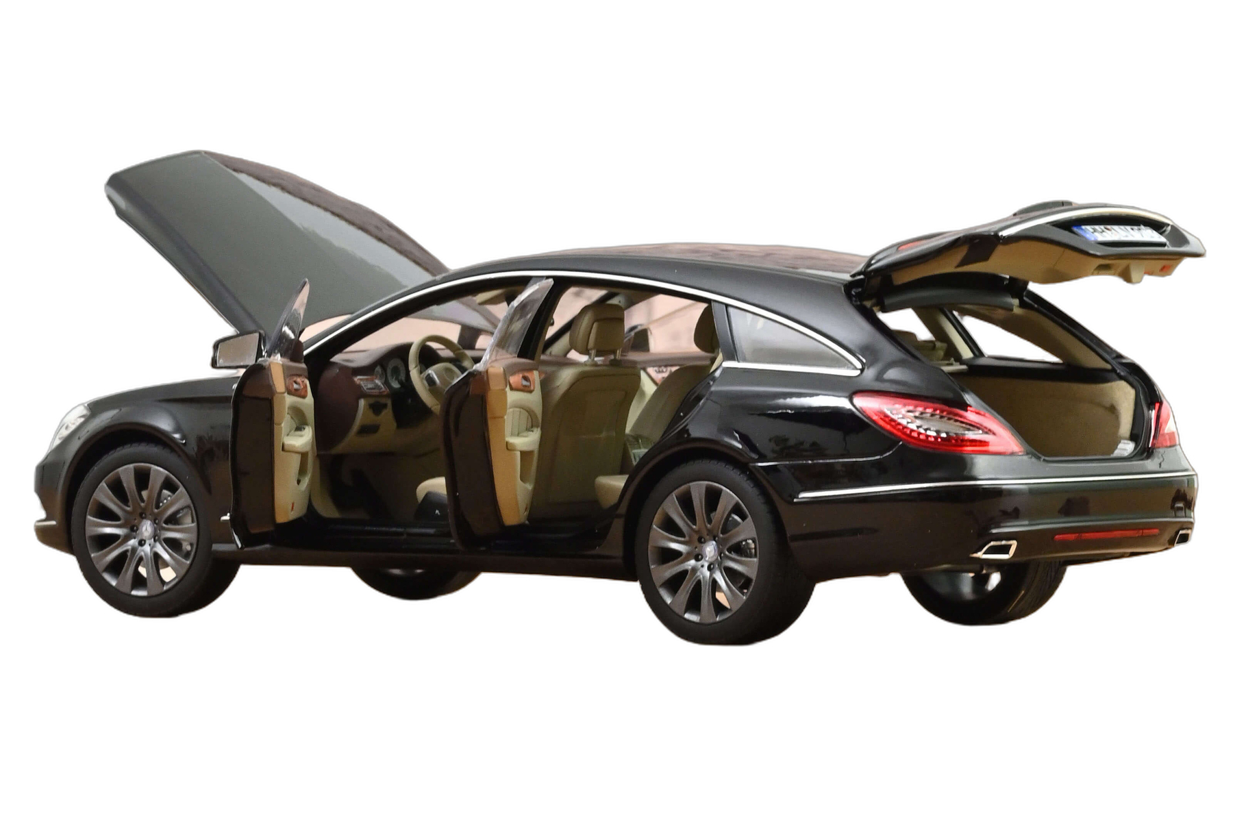 ノレブ Mercedes CLS シューティングブレーク X218 1:18
