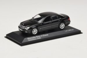 Mercedes E-Class W211 ブラックメタリック Minichamps 1:43 400036001 メタル - 画像 2/4