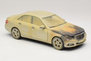 Mercedes E-Class W212 全焼 ドバイ アートカー Minichamps 1:18 MB008 メタル - 画像 4/6