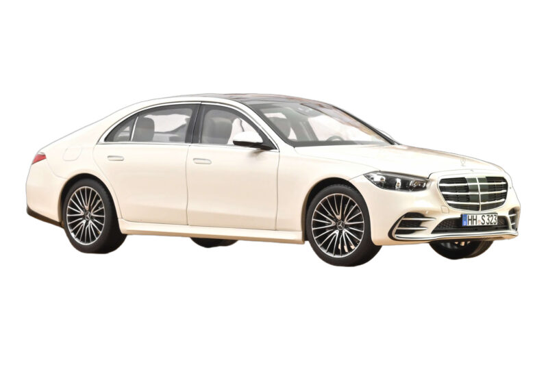 Mercedes S-Class W223 AMG Line ホワイト Norev 1:18 Mercedes S-Class W223 AMG Line ホワイト Norev 1:18 183807 メタル