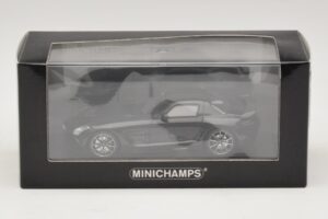 Mercedes SLS AMG C197 Black Series ブラックメタリック Minichamps 1:43 437033020 メタル - 画像 4/4
