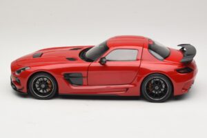 Mercedes SLS AMG C197 Black Series レッド Minichamps 1:18 110033022 メタル - 画像 4/8