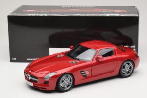 Mercedes SLS AMG C197 レッドメタリック Minichamps 1:18 100039020 メタル - 画像 8/8