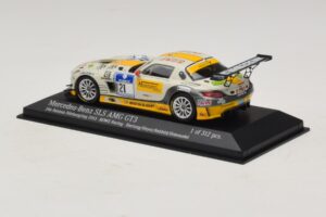 Mercedes SLS AMG GT3 #21 Rowe Racing Hartung / Heyer Nurburgring 24 Hours 2013 Minichamps 1:43 410133221 メタル - 画像 3/4