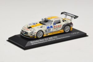 Mercedes SLS AMG GT3 #22 Rowe Racing Graf / Jager Nurburgring 24 Hours 2013 Minichamps 1:43 410133222 メタル - 画像 2/4