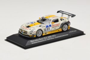 Mercedes SLS AMG GT3 #23 Rowe Racing Arnold / Roloff Nurburgring 24 Hours 2013 Minichamps 1:43 410133223 メタル - 画像 2/4