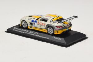 Mercedes SLS AMG GT3 #23 Rowe Racing Arnold / Roloff Nurburgring 24 Hours 2013 Minichamps 1:43 410133223 メタル - 画像 3/4