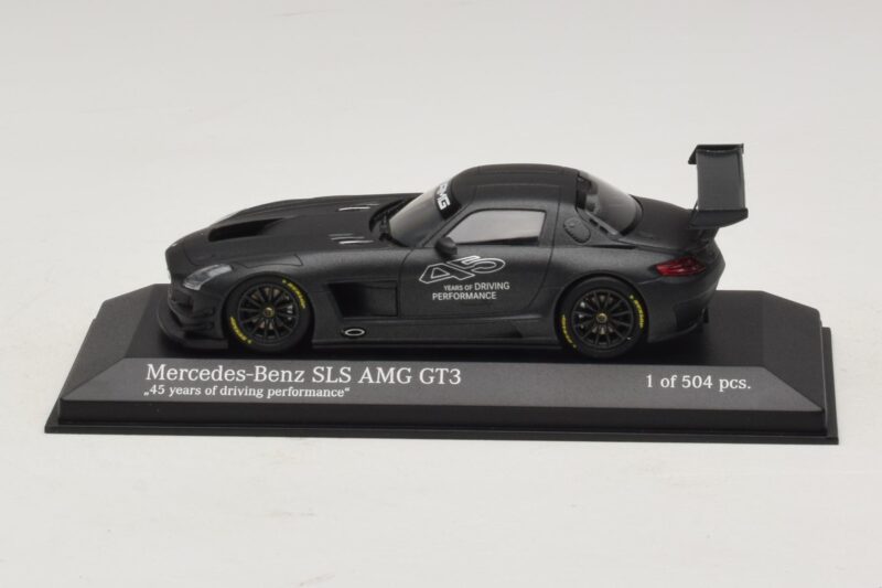 Mercedes SLS AMG GT3 45 Years of Driving Performance ブラック Minichamps 1:43 410133200 メタル