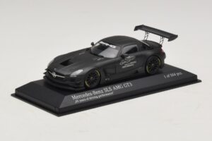 Mercedes SLS AMG GT3 45 Years of Driving Performance ブラック Minichamps 1:43 410133200 メタル - 画像 2/4