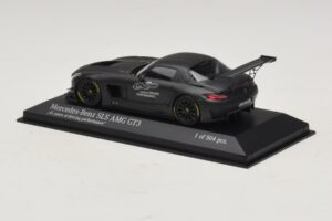 Mercedes SLS AMG GT3 45 Years of Driving Performance ブラック Minichamps 1:43 410133200 メタル - 画像 3/4