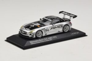 Mercedes SLS AMG GT3 #96 M. Hakkinen / R. Arnold 6 Hours of Zhuhai 2011 Minichamps 1:43 410113296 メタル - 画像 2/4