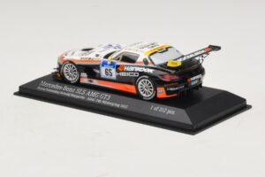 Mercedes SLS AMG GT3 #65 Hankook 24 Hours of Nurburgring 2012 Minichamps 1:43 437123265 メタル - 画像 3/4