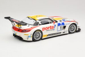 Mercedes SLS AMG GT3 #9 B. Schneider / J. Bleekemolen Black Falcon 24 Hours of Nurburgring Winner 2013 Minichamps 1:18 151133 - 画像 2/6