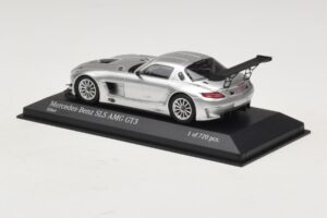 Mercedes SLS AMG GT3 シルバー Minichamps 1:43 410113202 メタル - 画像 3/4