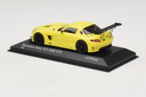Mercedes SLS AMG GT3 イエロー Minichamps 1:43 410113201 メタル - 画像 3/4