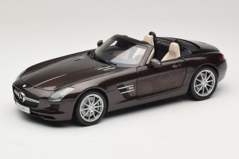 Mercedes SLS AMG Sepang Brown Minichamps 1:18 B66960080 メタル