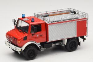 Mercedes Unimog 1300 L TLF 8/18 FF Oberammergau Minichamps 1:43 439033071 メタル