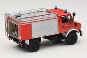 Mercedes Unimog 1300 L TLF 8/18 FF Oberammergau Minichamps 1:43 439033071 メタル - 画像 2/6
