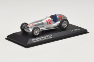 Mercedes W125 R. Caracciola German GP 1937 Minichamps 1:43 400370012 メタル - 画像 2/3