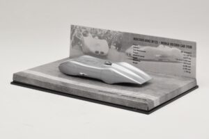 Mercedes W125 R. Caracciola World Record Car 1938 Minichamps 1:43 400383800 メタル - 画像 3/5